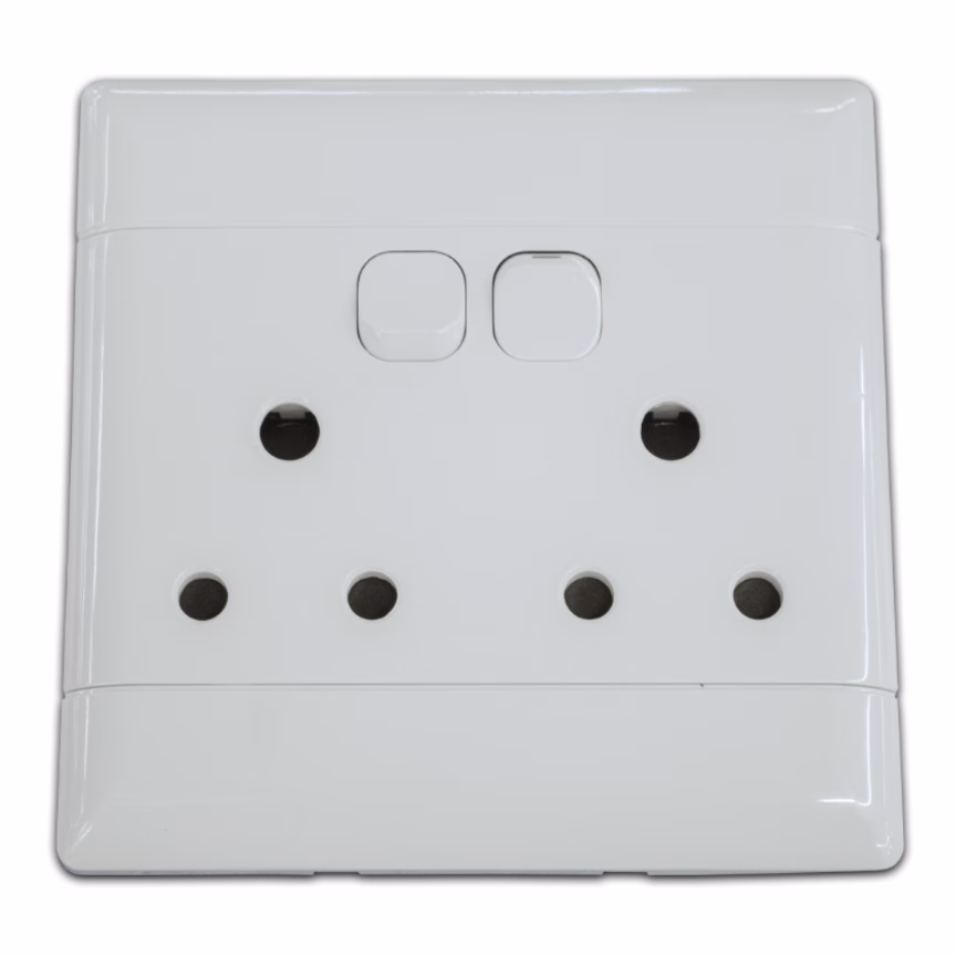 4 x 4 Double Wall Plug - White